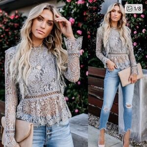 Storia Enlightened Lace Top dusty blue w/ beige Size Small Zippered Back